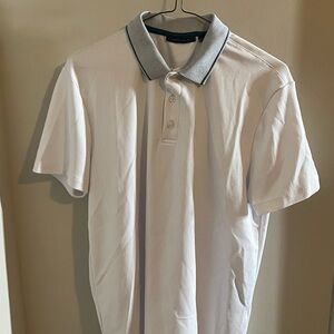 Men’s Medium Perry Ellis Polo Collared Shirt Like New